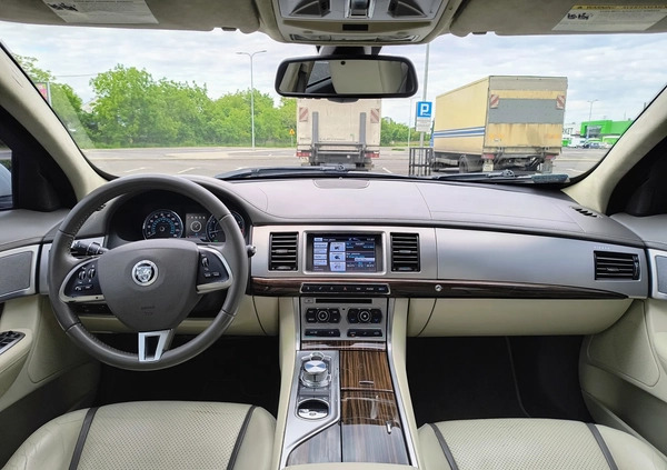 Jaguar XF cena 51900 przebieg: 251121, rok produkcji 2012 z Wyszków małe 211